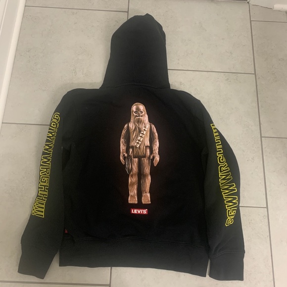 Star Wars men’s small sweatshirt but fits more like kids XL - Picture 3 of 3